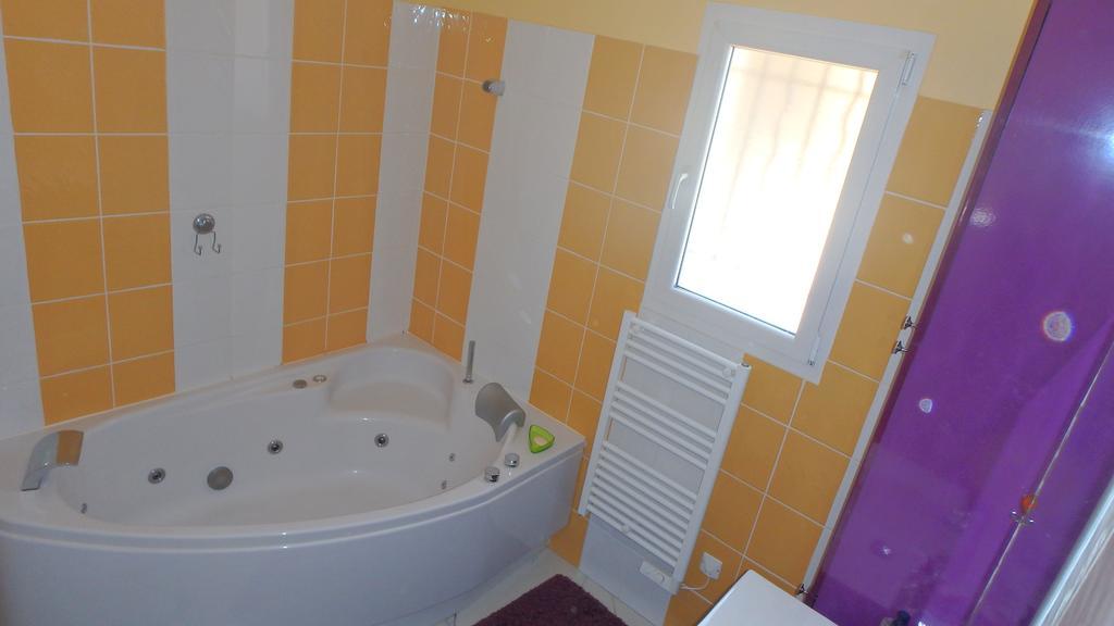 Villa Confina Villanova Екстериор снимка